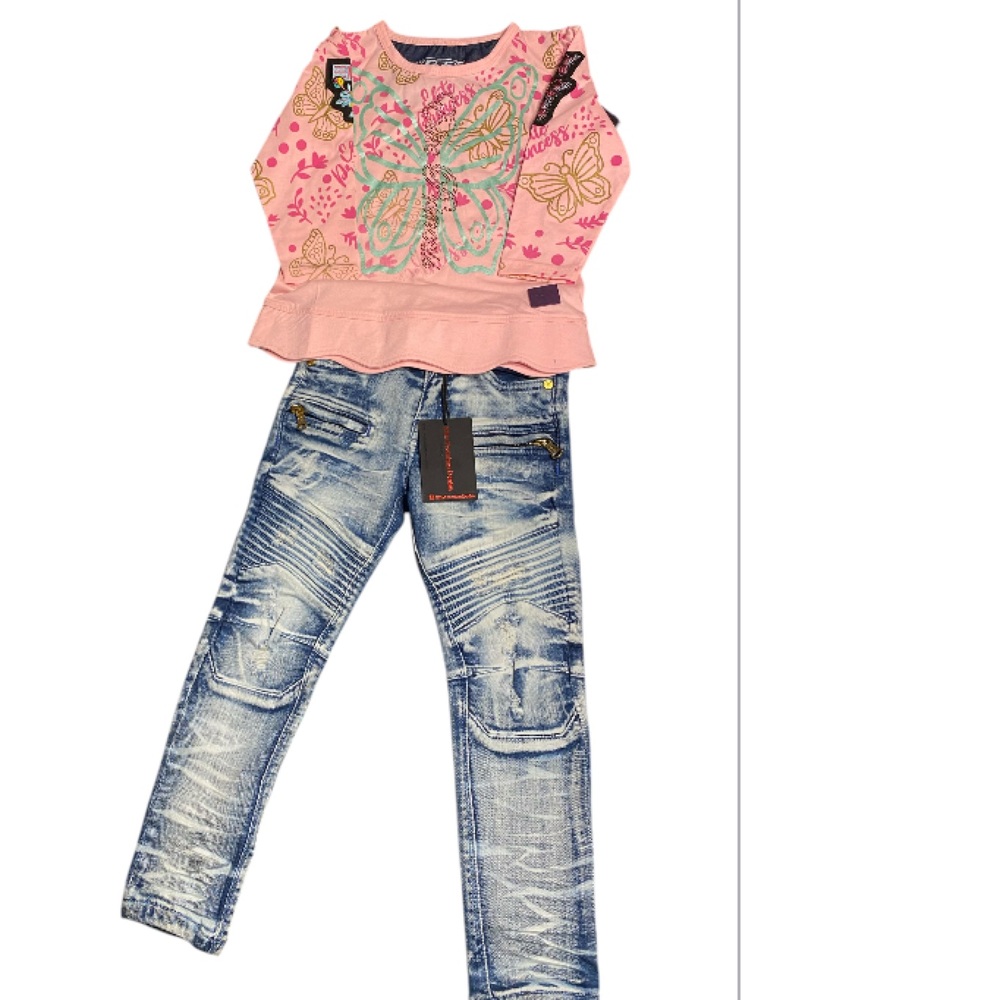 Elite long sleeve embellished Princess shirt and distressed jeans. Size 5/6. NWT